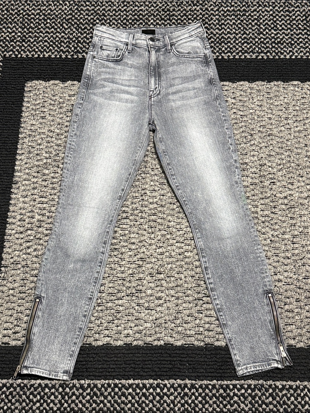 MOTHER The Swooner Ankle Zip Jeans 25 High Rise Skinny Gray Denim Zipper Hem